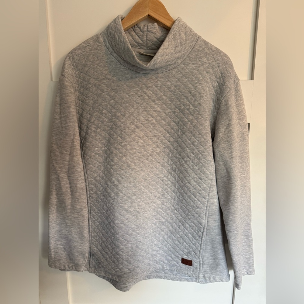 LL Bean Women’s Quilted Gray Sweater - Size Large
